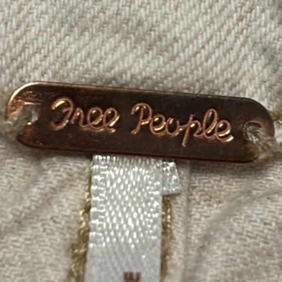 Free People Splendor in the Grass Paper Bag Waist Denim MiniSkirt Cream Sz 2 NEW - Picture 12 of 15